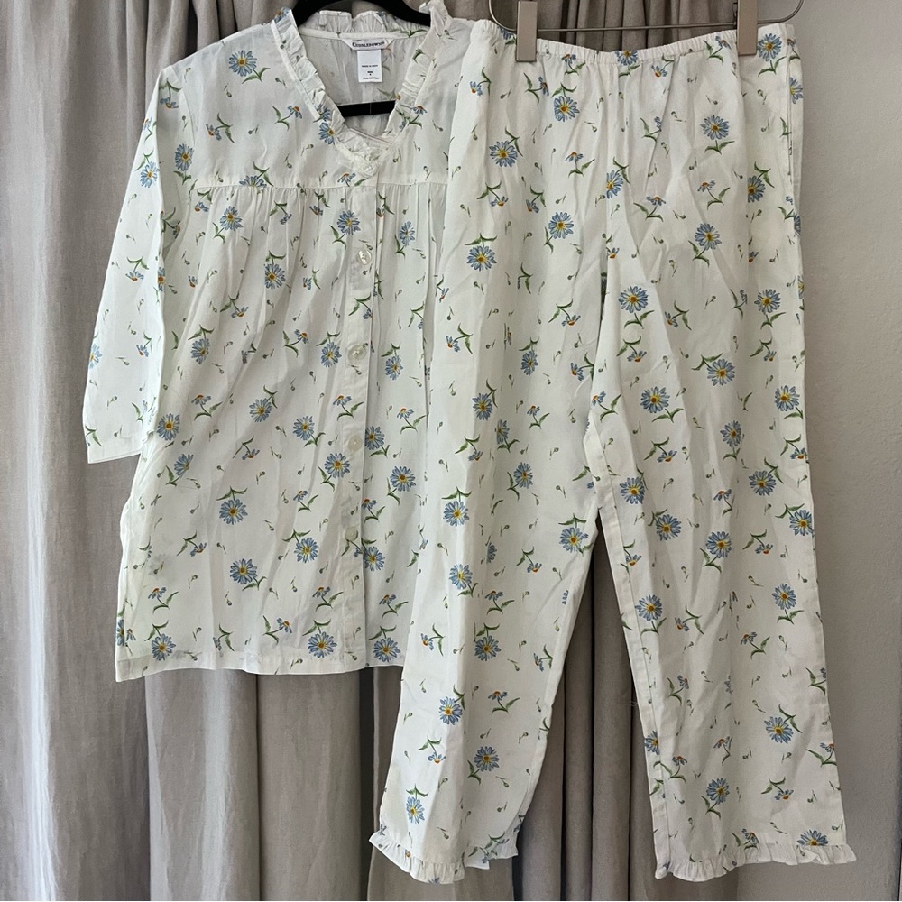 NWOT CUDDLEDOWN 100% Cotton Floral Ruffle Hem Pajama Set